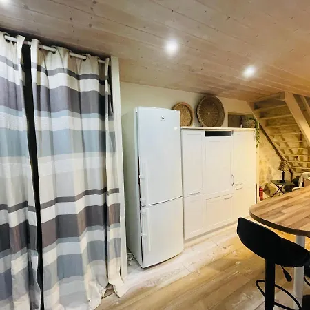 Дом отдыха Petite Maison Des Renaudins *