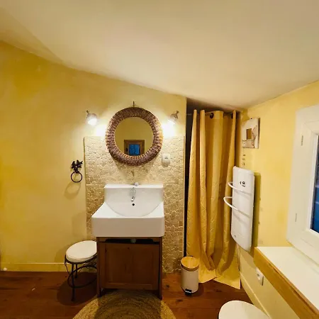 Дом отдыха Petite Maison Des Renaudins Taillebourg (Charente-Maritime)